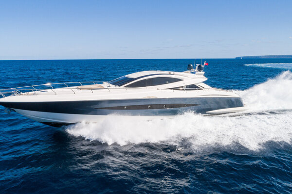 Canados 90  | IbzYachts